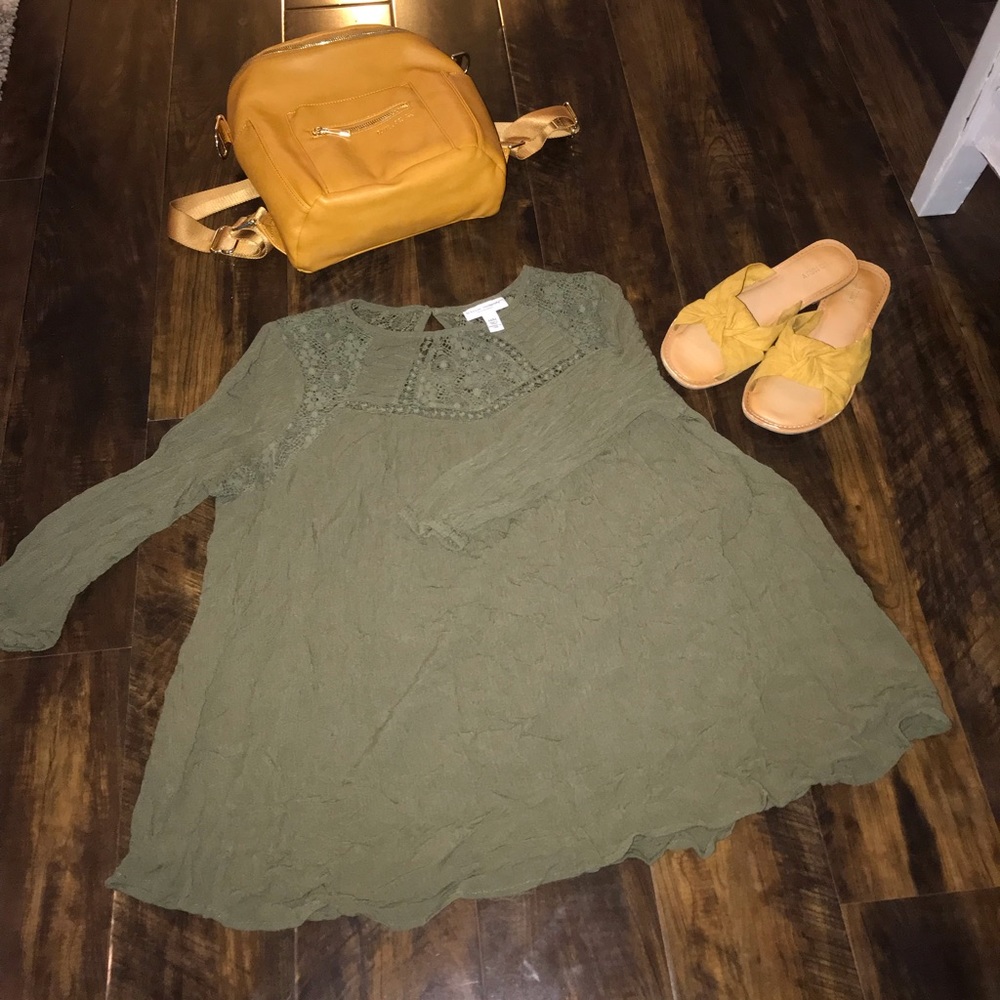 Liz Lange Maternity Top